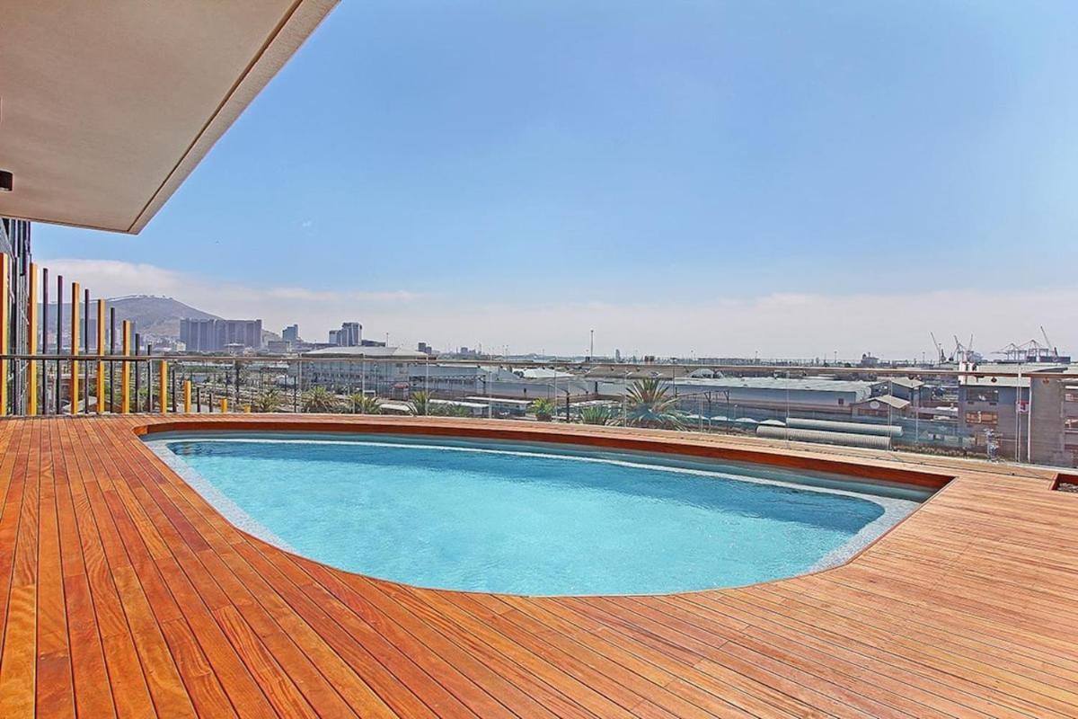 شقة Urban Chic Wex1 Mountain Views Pool Entertainment كيب تاون المظهر الخارجي الصورة