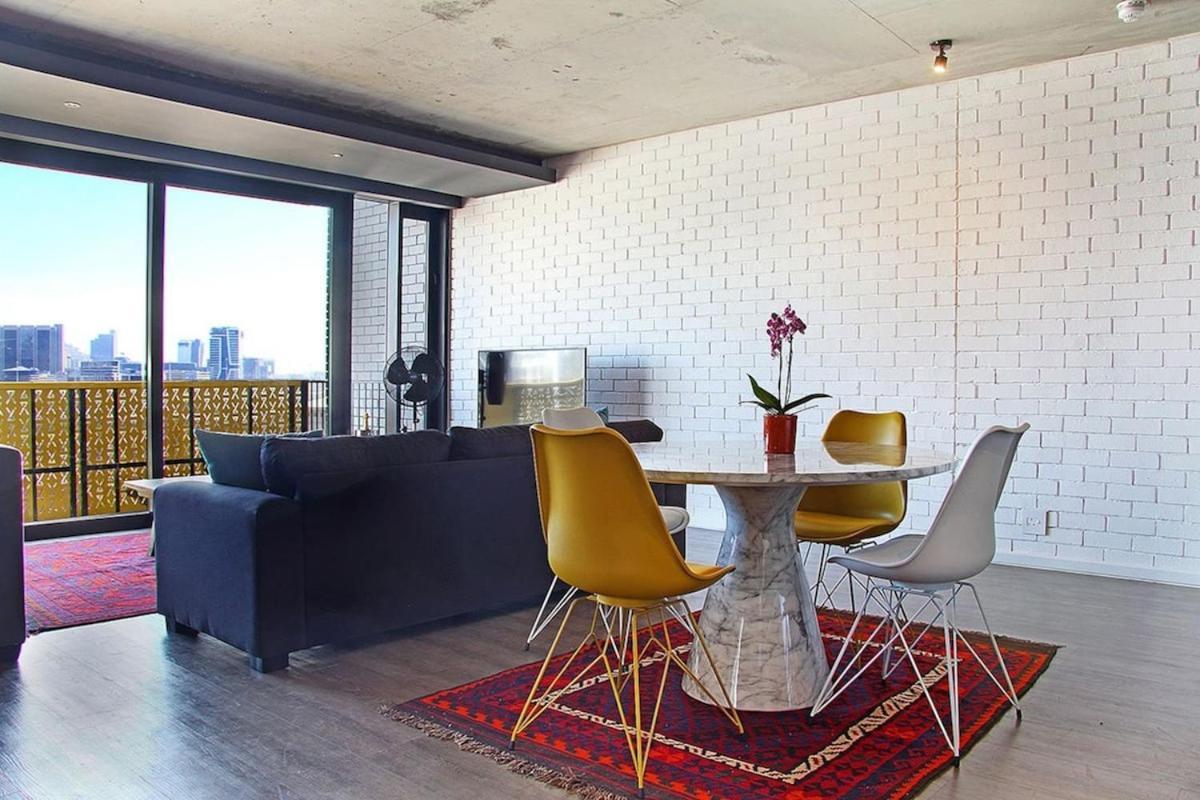 شقة Urban Chic Wex1 Mountain Views Pool Entertainment كيب تاون المظهر الخارجي الصورة